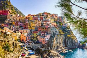 Cinque Terre - Italy's colorful town is an attractive tourist destination that any tourist wants to visit once.